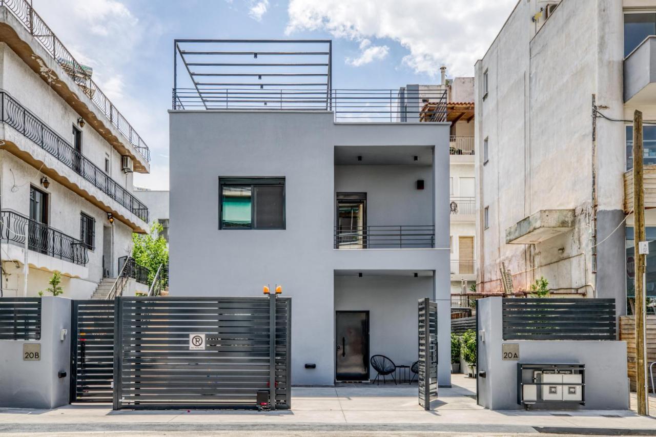 Apartment Spacious Flat With Courtyard And Private Parking! *