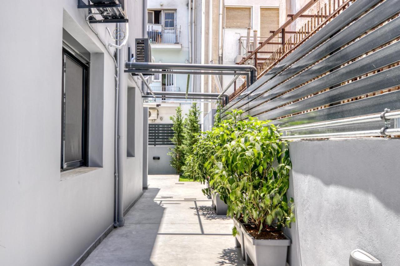 Spacious Flat With Courtyard And Private Parking! Apartment *