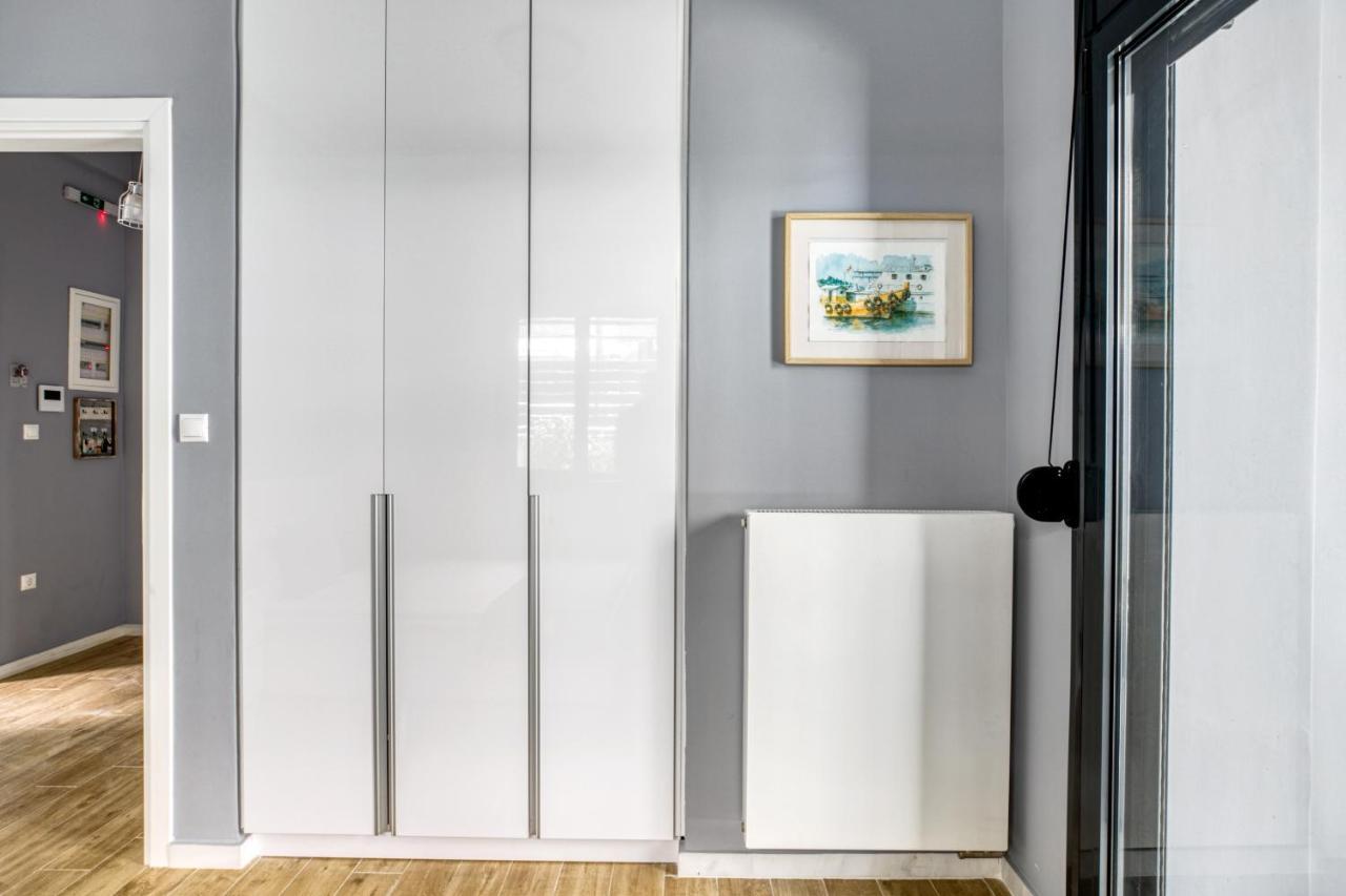 Spacious Flat With Courtyard And Private Parking! *