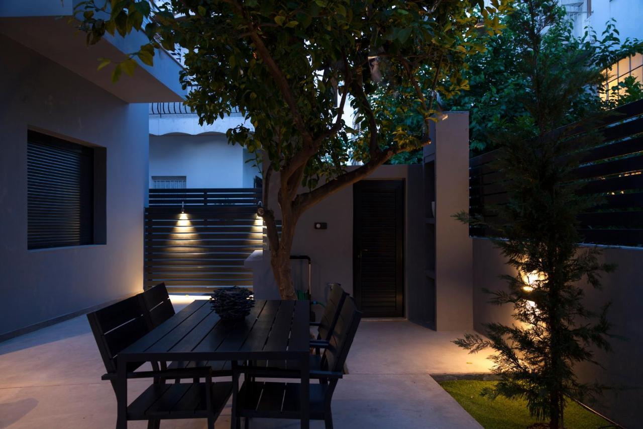 Apartment Spacious Flat With Courtyard And Private Parking! *